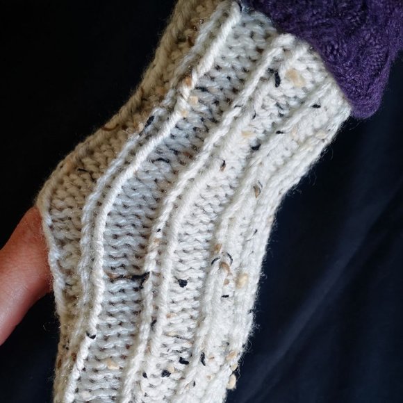 Aran Tweed HandKnit in Canada Seamless Fingerless Gloves Mitten Glovelet - Picture 3 of 5